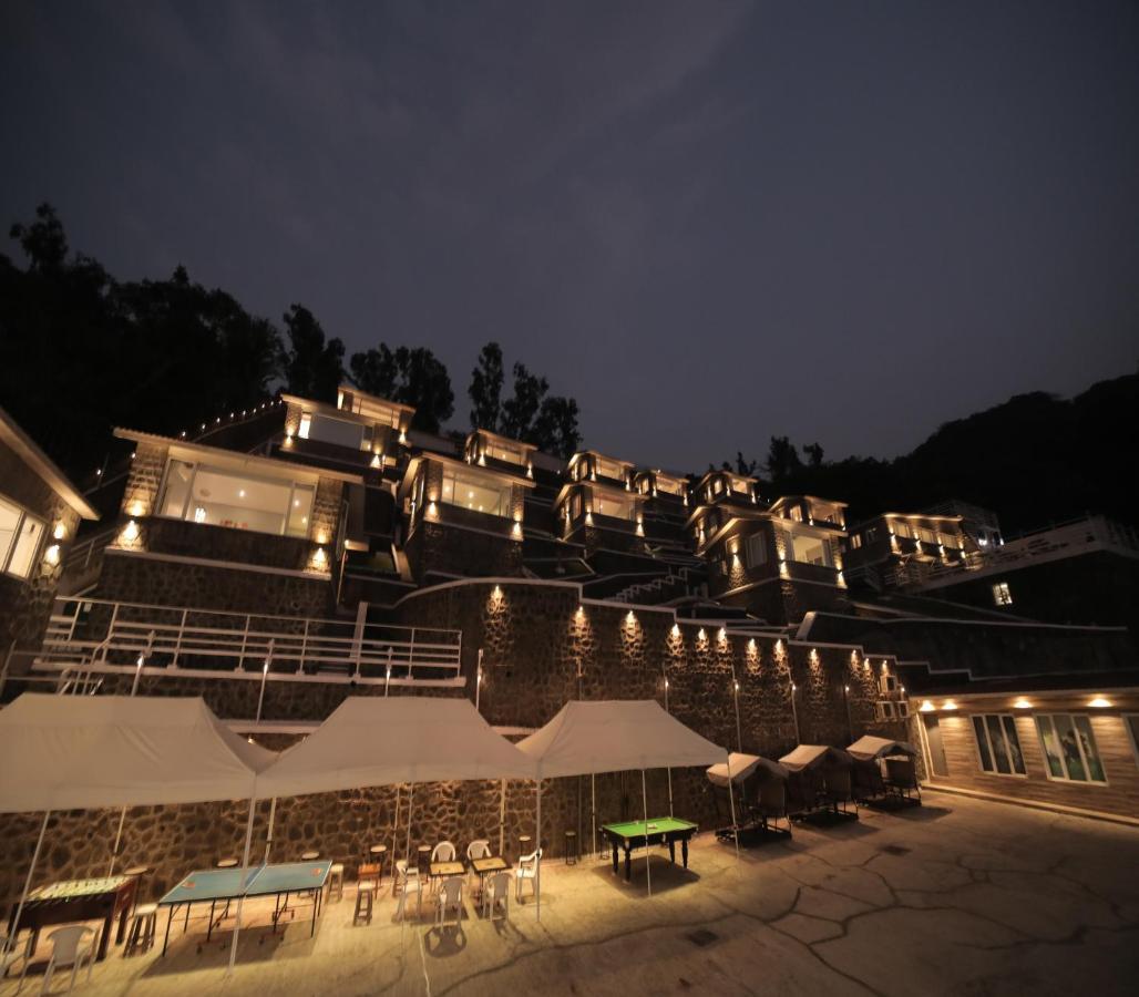 360 South, Khandala Lonavala Εξωτερικό φωτογραφία